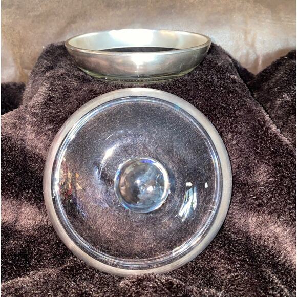 Vintage Authentic Dorothy Thorpe Covered Candy Trinkets Glass Dish Silver Band - Picture 2 of 5